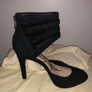 Jessica Simpson Round Toe Pump